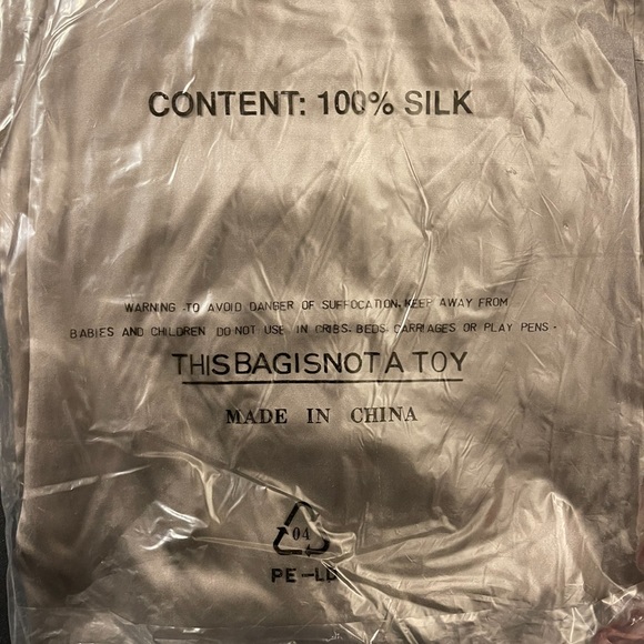 Brand New Women’s Silver Color  100% Silk Pajamas - Picture 9 of 11